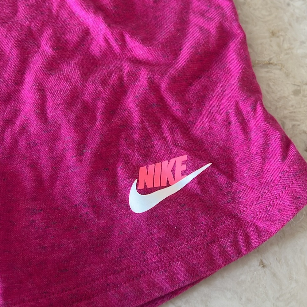 Nike girls shorts - Picture 3 of 4